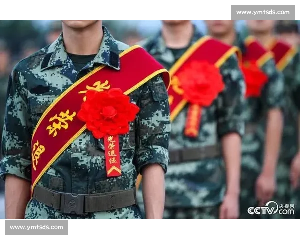 杨程晒与马斯切拉诺合影:昔日战友的足球情缘与执教征程的期许 杨程晒与马斯切拉诺合影:昔日战友的足球情缘与执教征程的期许