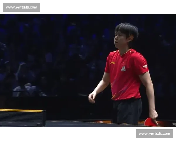 王楚钦笑对互动丢分！1-0 呼喊点燃胜负欲，国乒顶流上演反差萌