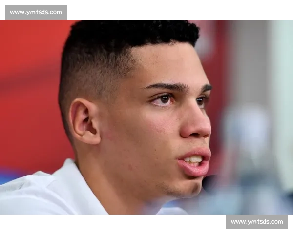 浴火重生！保利尼奥从勒沃库森低谷到世俱杯绝杀的救赎之路