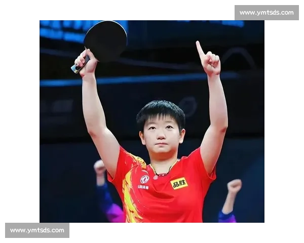 孙颖莎背部力量惊爆体坛！张煜东直播自叹不如：掰手腕我认输