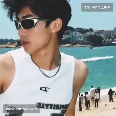仲灵楚